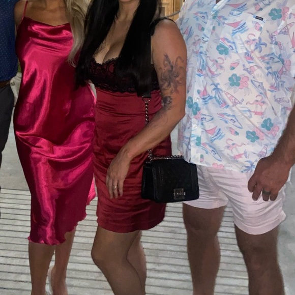 Inspired quilted purse - pleather with antique silver toned hardware - Picture 10 of 10